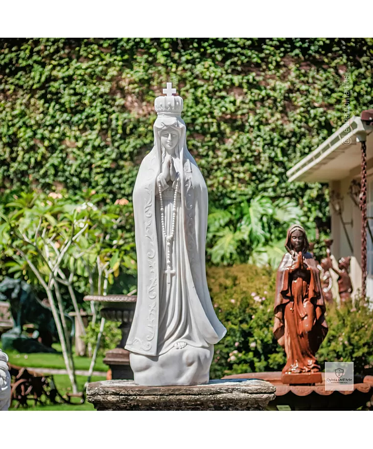 Nossa Senhora de Fatima de marmore esculpido