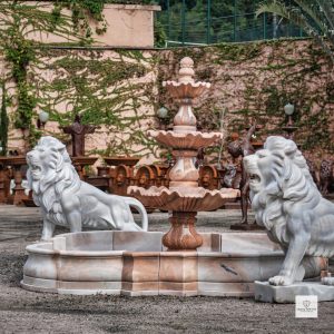 Chafariz e escultura de leão de mármore da Quinta Dell'Arte