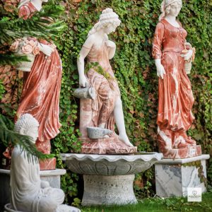 Fonte de Parede esculpida em mármore